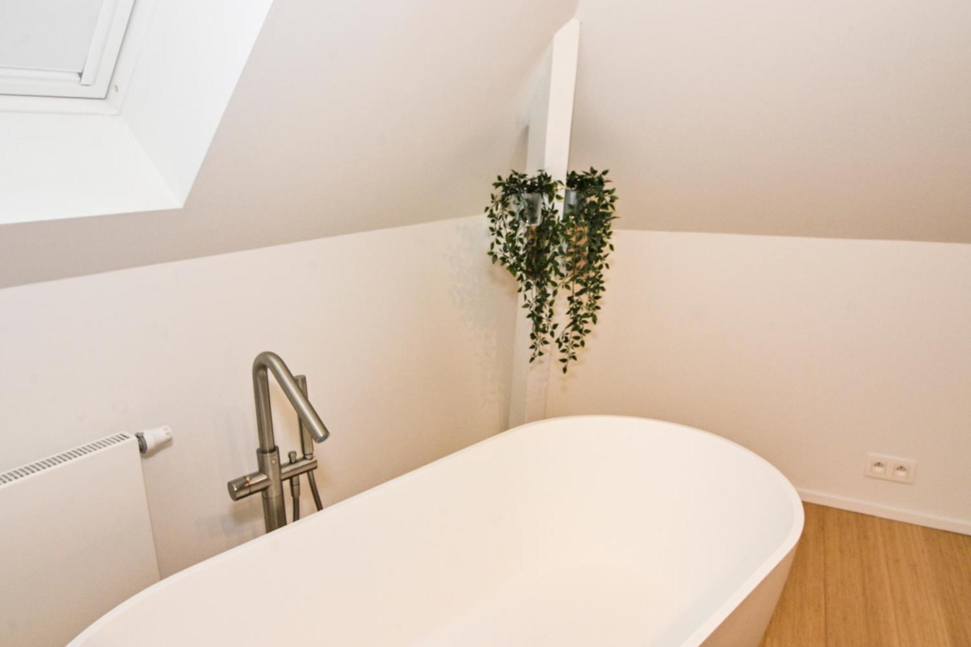 Family Duplex Getaway - Perfectly Positioned For City Adventures 布鲁塞尔 外观 照片